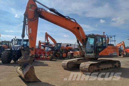 Develon DX225LC-5 Excavadoras de cadenas