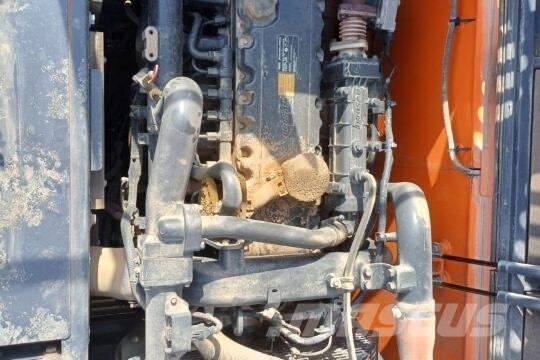 Develon DX225LC-5 Excavadoras de cadenas