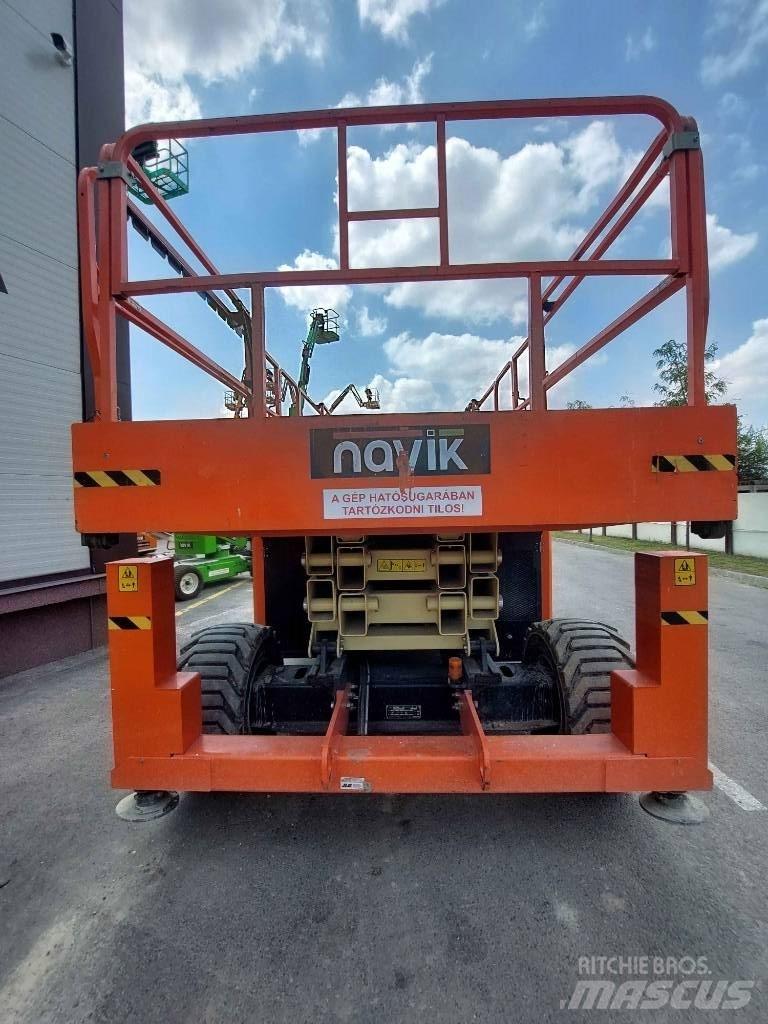 JLG 330 LRT MEGADECK Plataformas tijera