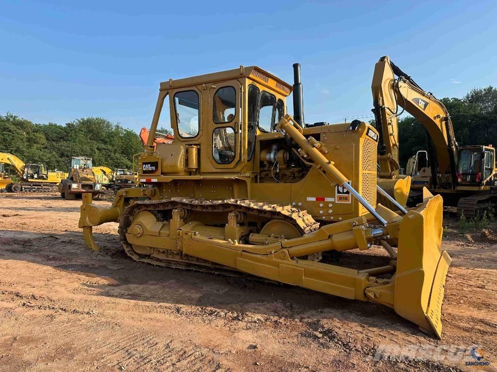 CAT D 7 G Buldozer sobre oruga