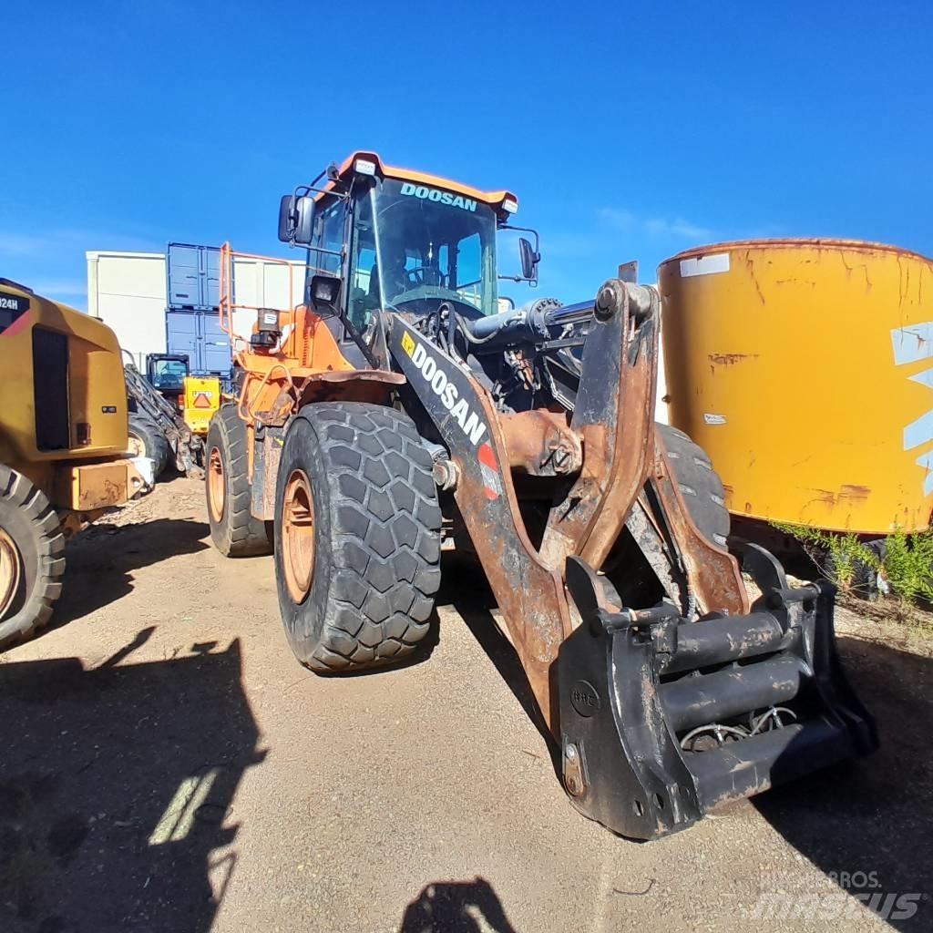 Doosan DL 300-5 Cargadoras sobre ruedas