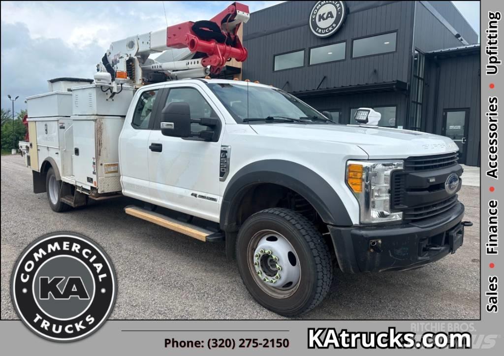 Ford F 550 XL SD Plataformas sobre camión