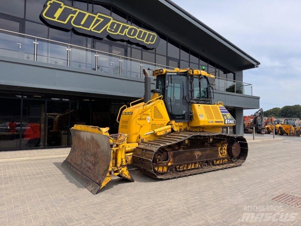 Komatsu D61PXi-24EO Buldozer sobre oruga