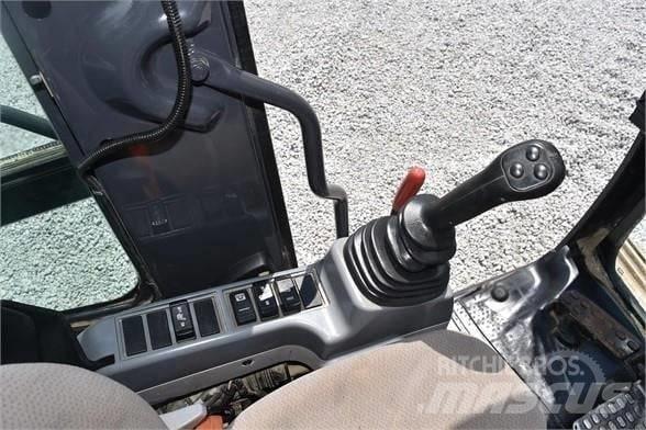 Hitachi ZX 135 Excavadoras de cadenas