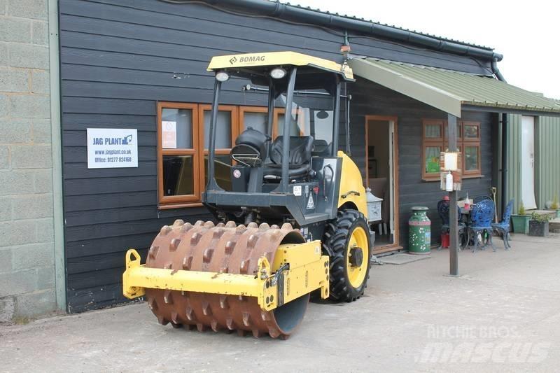 Bomag BW 124 P D H-5 Rodillos de un solo tambor