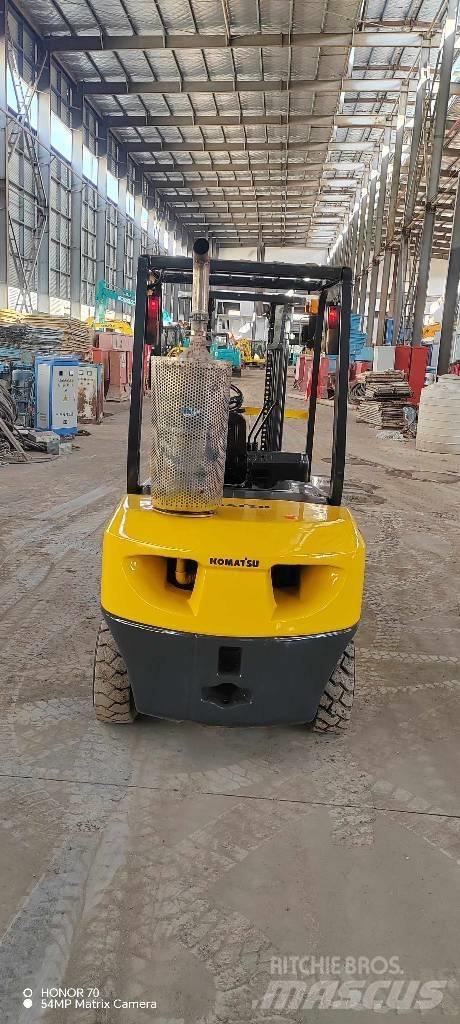 Komatsu FD 30 T-14 Carretillas diesel