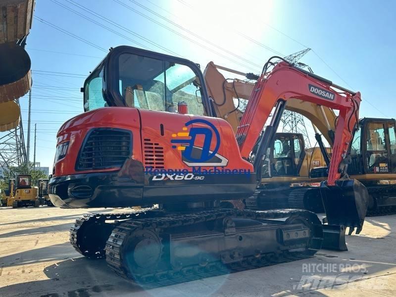 Doosan DX 60 Mini excavadoras < 7t