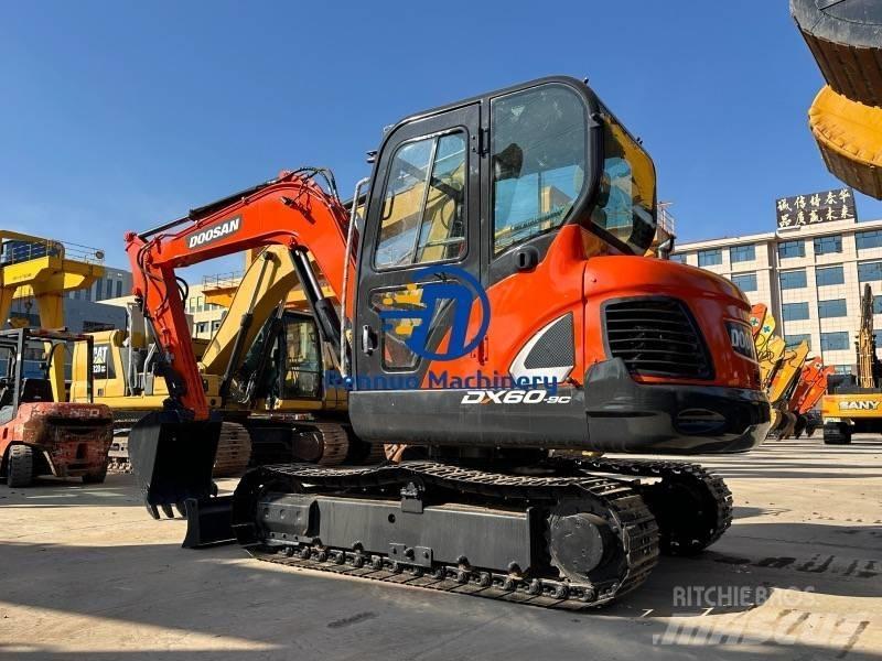 Doosan DX 60 Mini excavadoras < 7t
