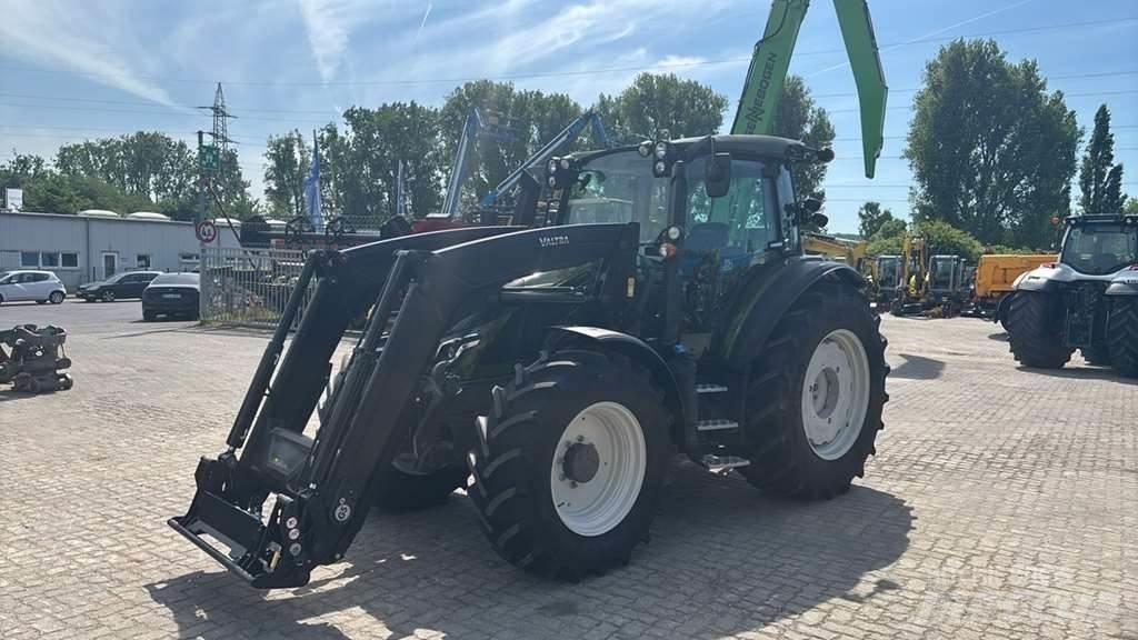 Valtra G135 Tractores