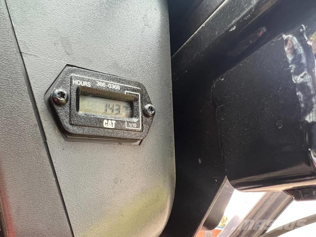 CAT 216 B 3 Minicargadoras