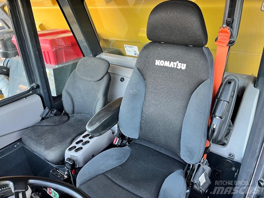 Komatsu 605-8 Dúmpers rígidos