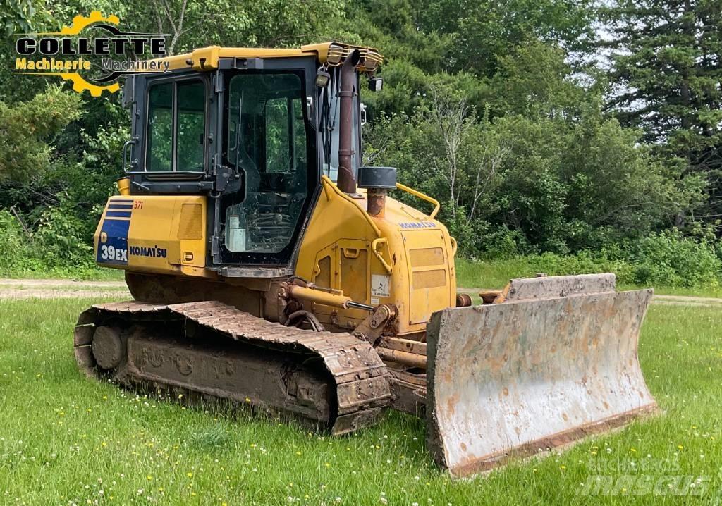 Komatsu D 39 EX Buldozer sobre oruga