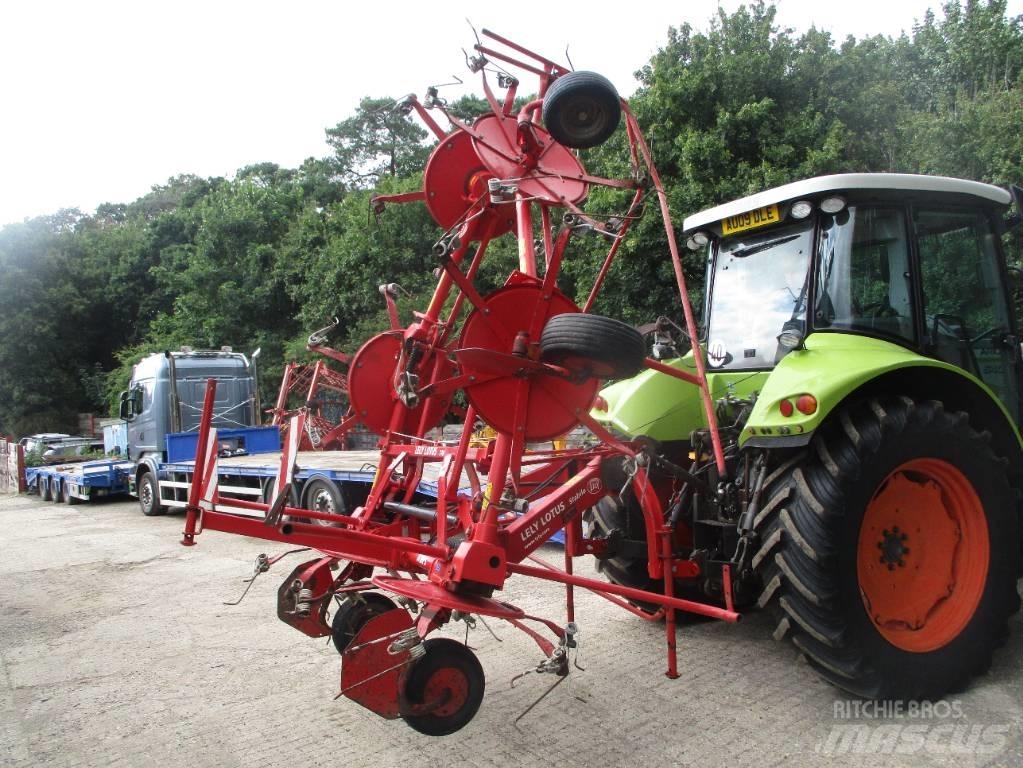 Lely Lotus 770 AWS Rastrillos y henificadores