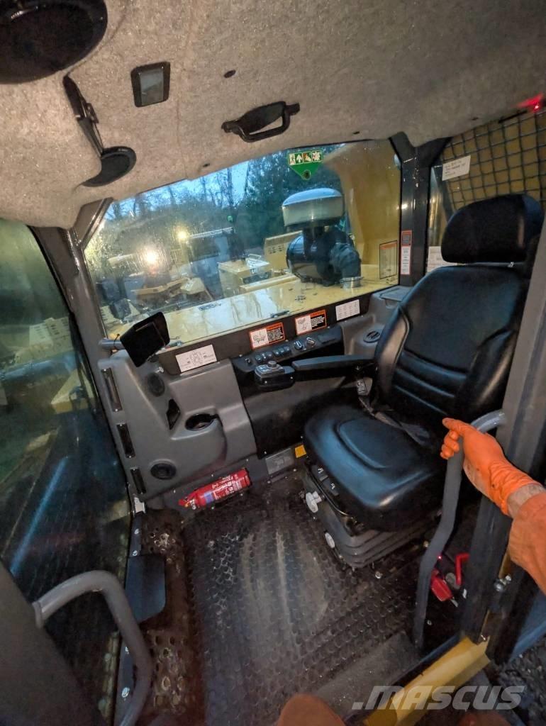 Bell TC11A Dúmpers sobre orugas