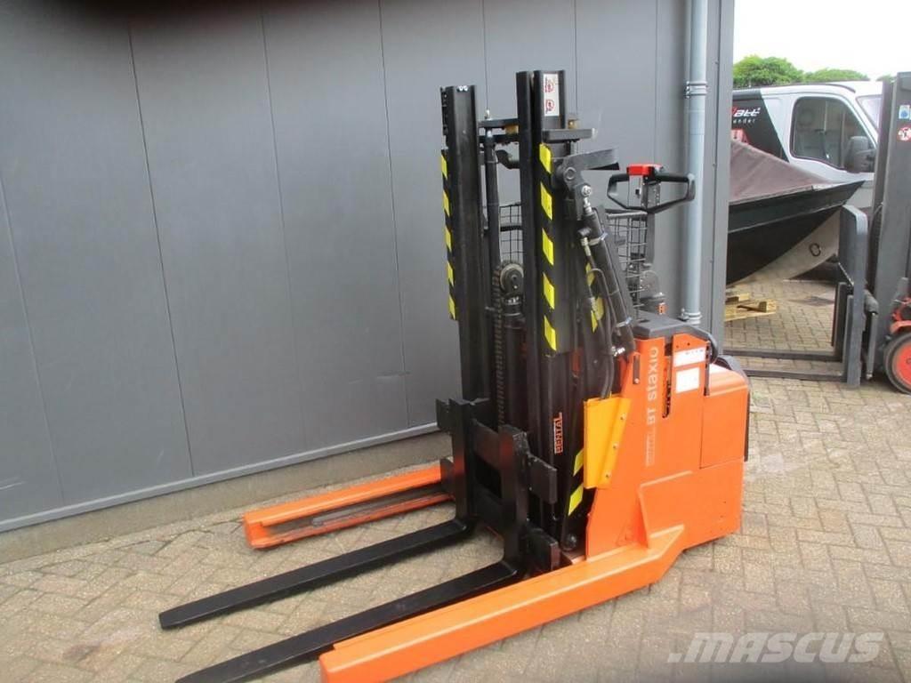 BT RWE 120 Manipulador de contenedores