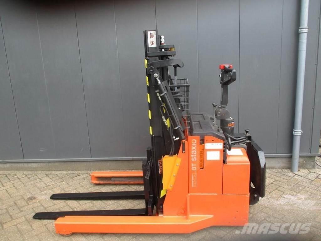 BT RWE 120 Manipulador de contenedores