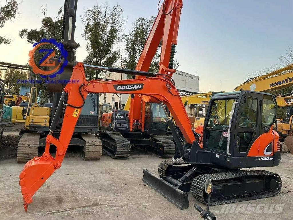 Doosan DX 60 Mini excavadoras < 7t
