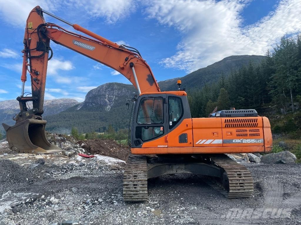 Doosan DX 255 LC-3 Excavadoras de cadenas