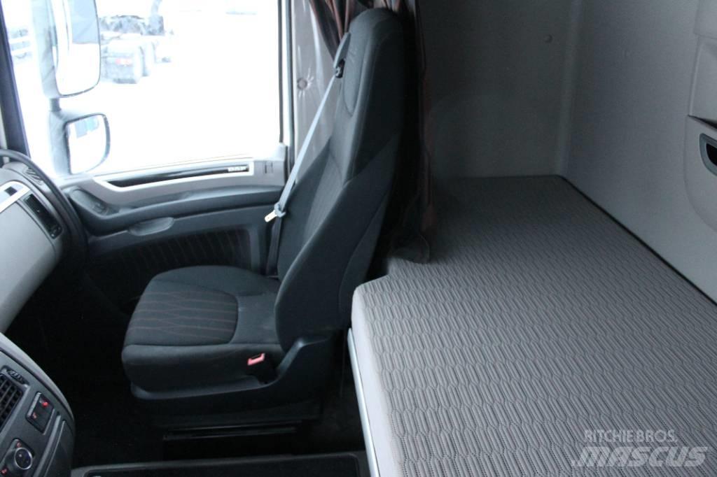 DAF XF530 6X4 FTT Cabezas tractoras