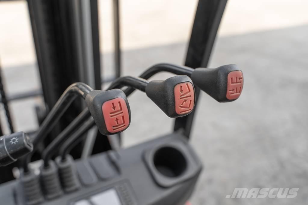 Manitou MI 25 D Carretillas diesel