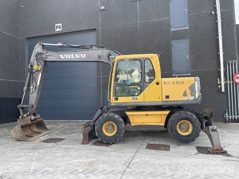 Volvo EW 140 B Excavadoras de ruedas