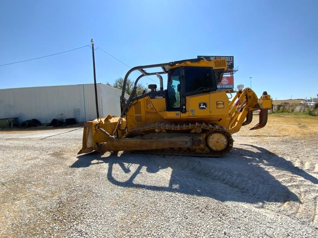 John Deere 750 K Buldozer sobre oruga