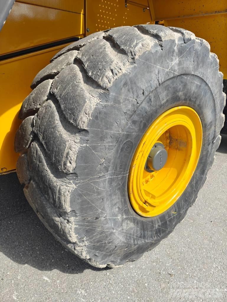 Volvo L 180 E Cargadoras sobre ruedas