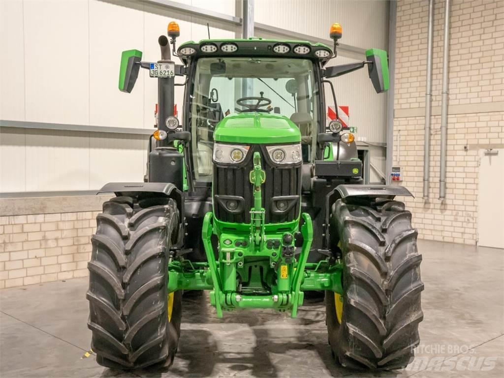 John Deere 6R215 Tractores