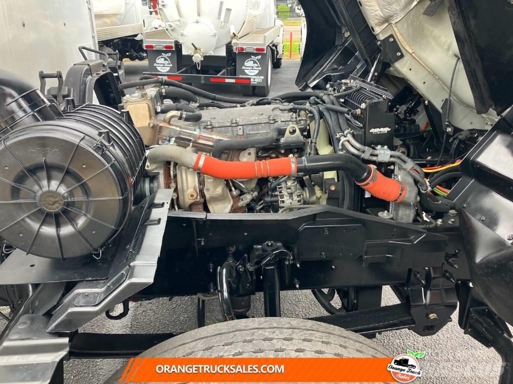 Isuzu FTR Camiones caja cerrada