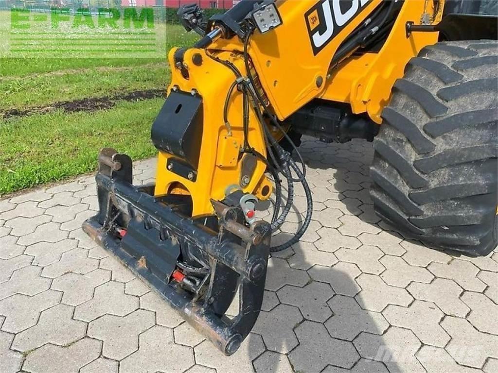 JCB tm 220 - 40 km/h Manipuladores telescópicos agrícolas