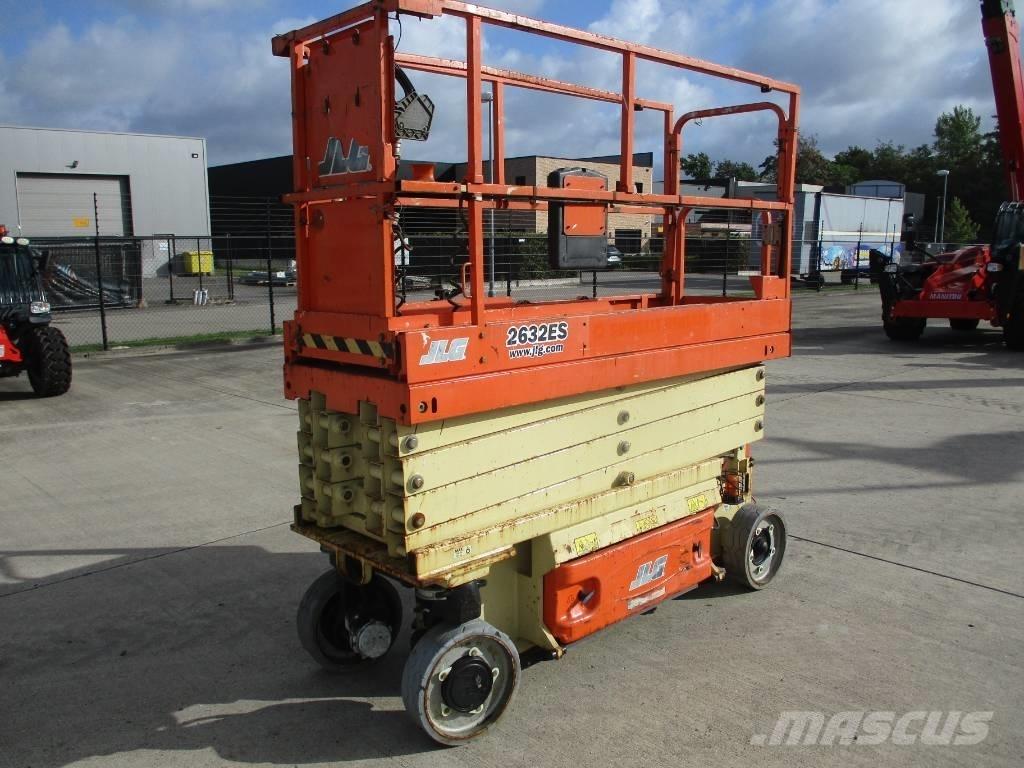 JLG 2632 ES  (081) Plataformas tijera