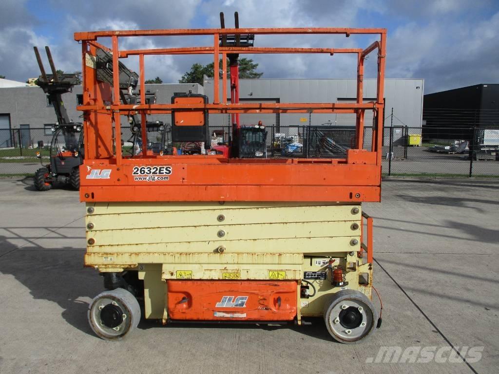 JLG 2632 ES  (081) Plataformas tijera