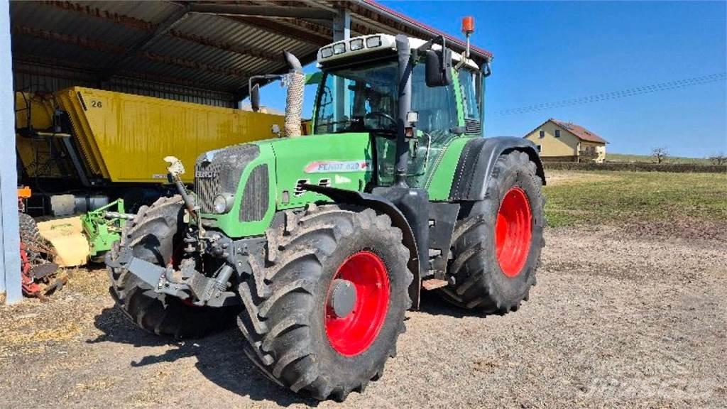 Fendt Vario 820 Tractores