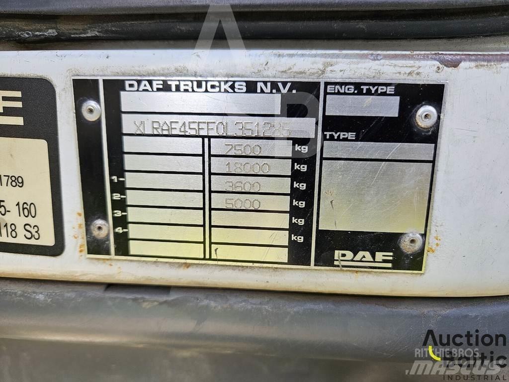DAF 45.160 Camión con caja abierta