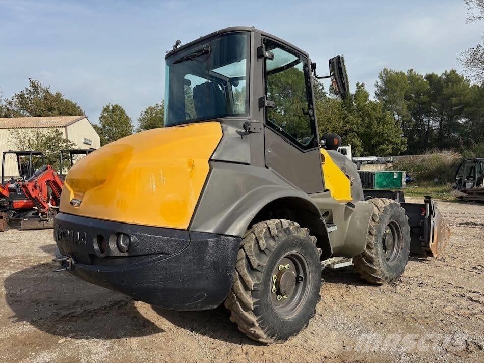 Mecalac AS 700 Cargadoras sobre ruedas