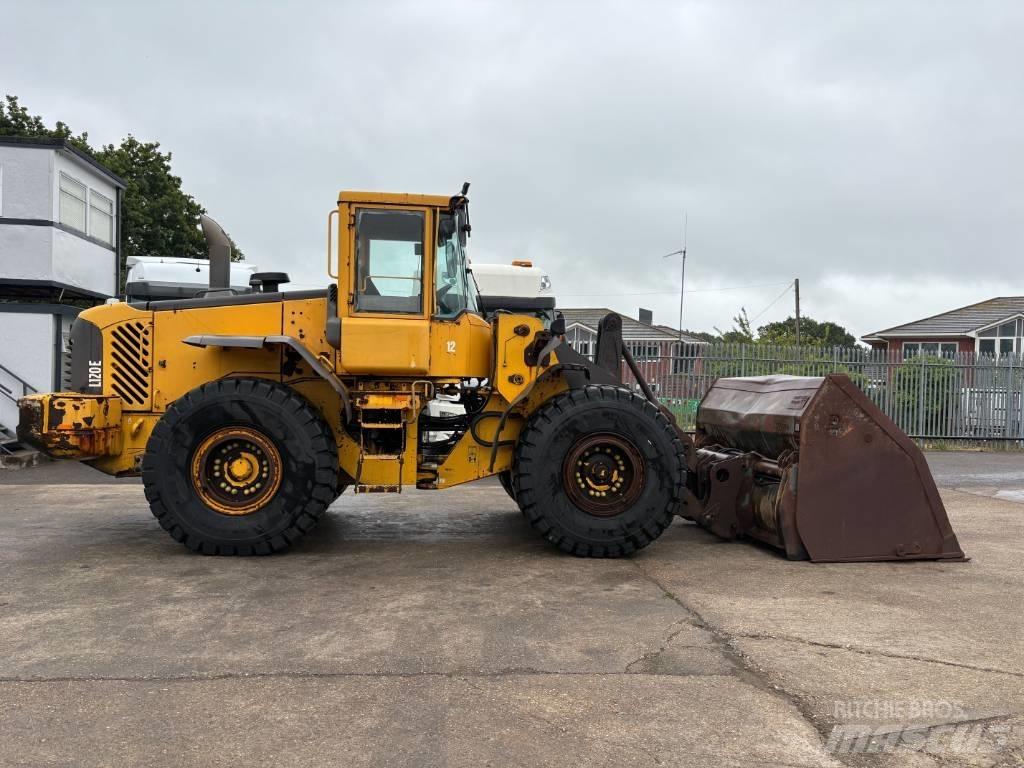 Volvo L 120 E Cargadoras sobre ruedas
