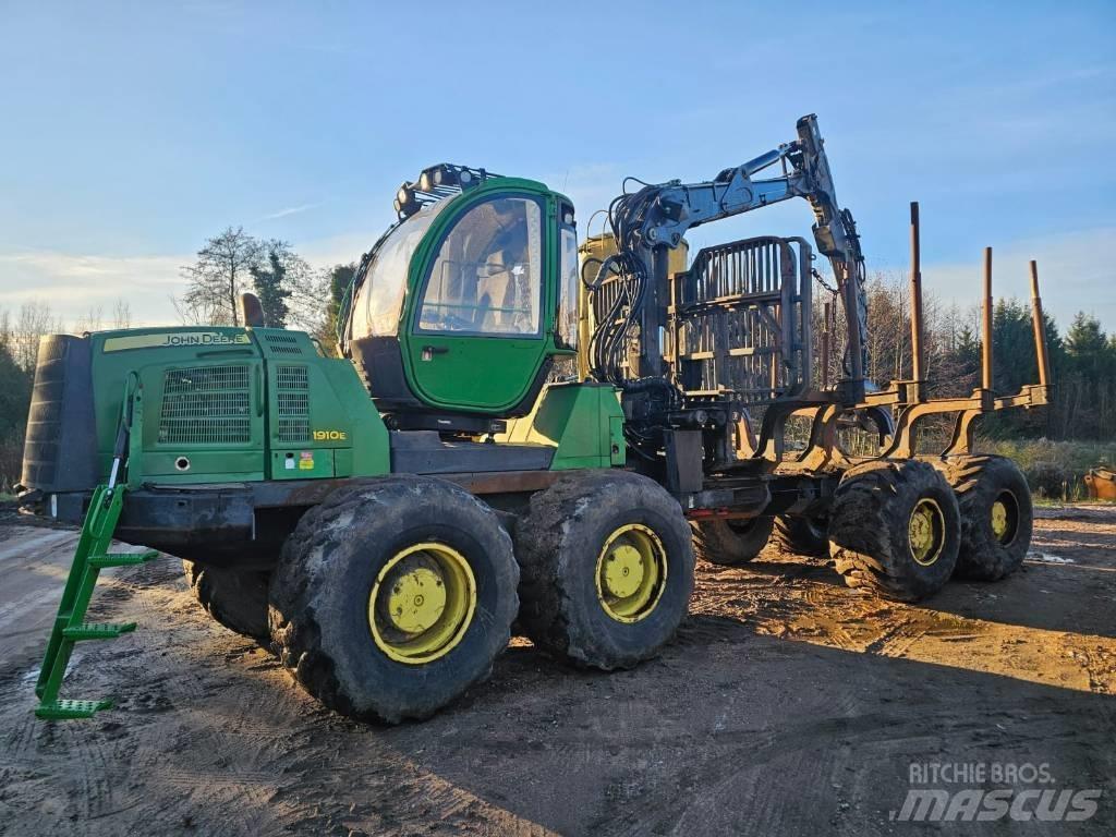 John Deere 1910 E Autocargadoras