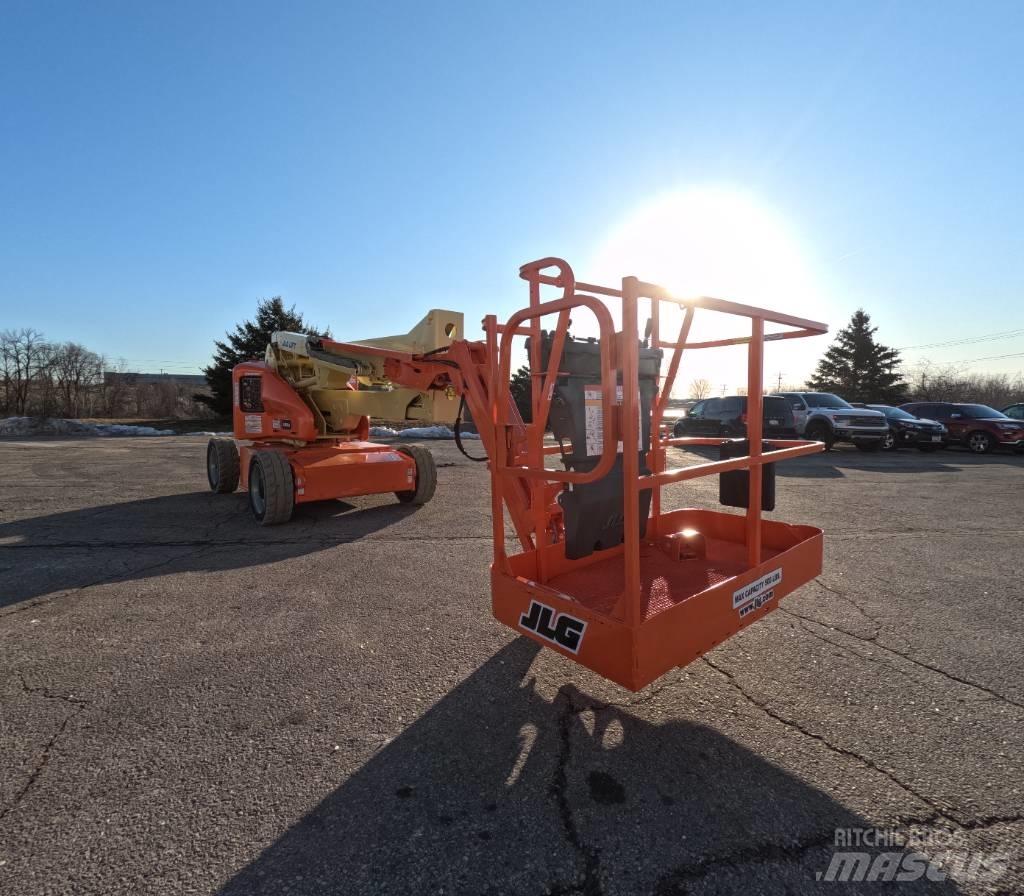 JLG E 450 AJ Plataforma de trabajo articulada