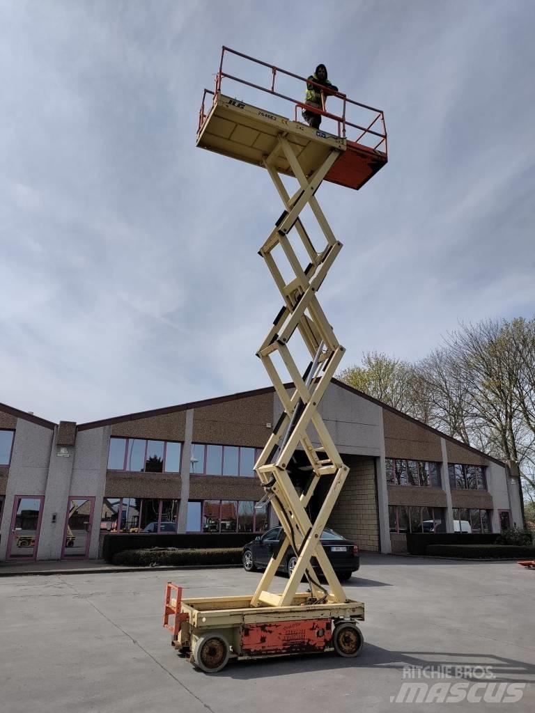 JLG 2646 E 3 Plataformas tijera