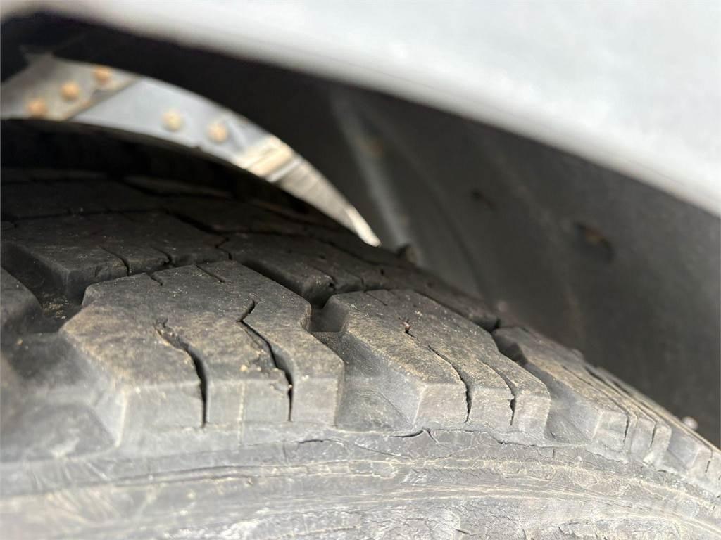 Scania R 12 L Camiones chasis