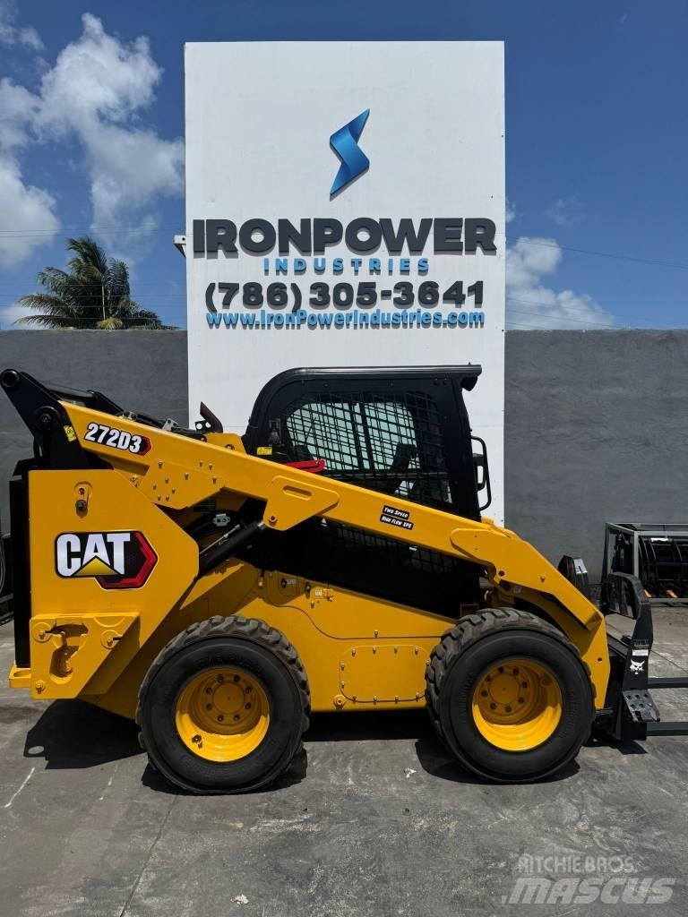 CAT 272D3 Minicargadoras
