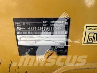 CAT 420F2 Retrocargadoras