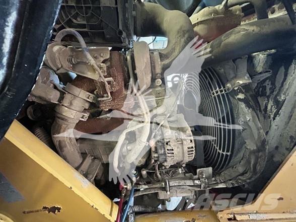 CAT 420F2 IT Retrocargadoras