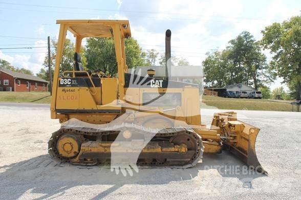 CAT D3C XL Buldozer sobre oruga