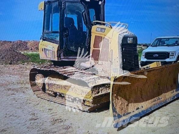 CAT D5K2 LGP Buldozer sobre oruga