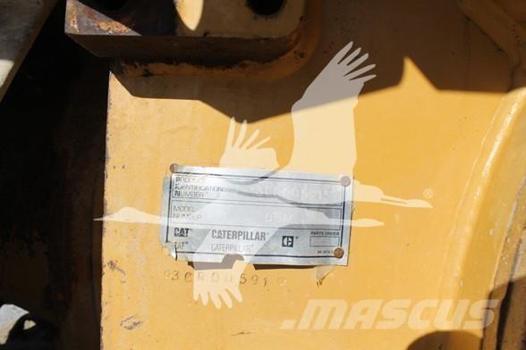 CAT D5M LGP Buldozer sobre oruga