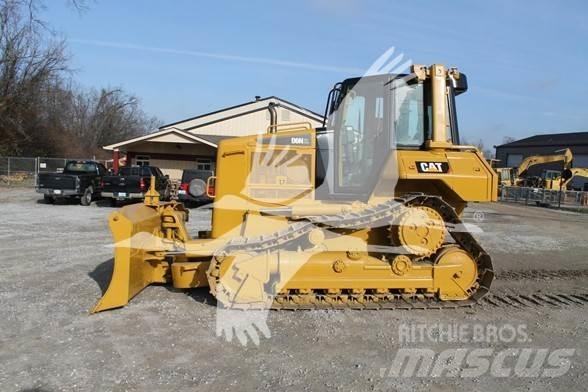 CAT D6N XL Buldozer sobre oruga