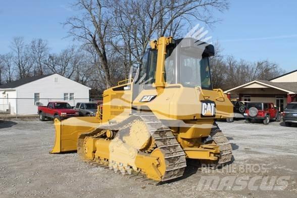 CAT D6N XL Buldozer sobre oruga