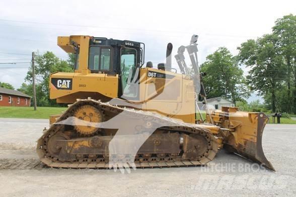 CAT D6T LGP Buldozer sobre oruga