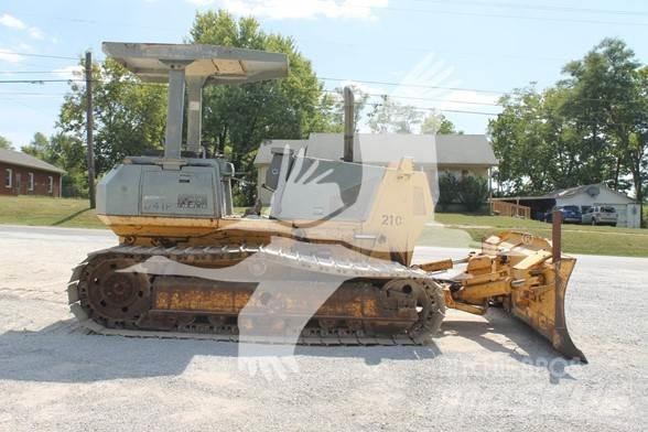 Komatsu D41P-6 Buldozer sobre oruga
